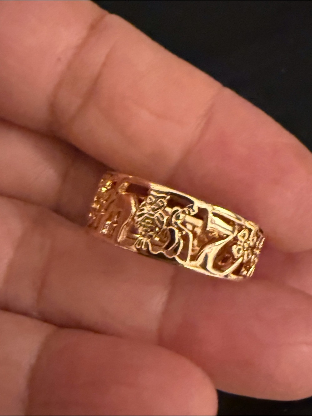 Gold Floral Cutout Band Ring - Women's Jewelry